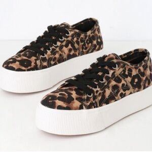Steve Madden Emmi Platform Sneakers in Leopard with White Bottoms
